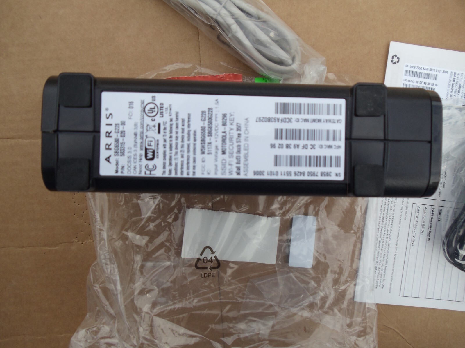 Motorola Arris Surfboard Modem/WiFi Router N300 Dual Band Model SBG6580