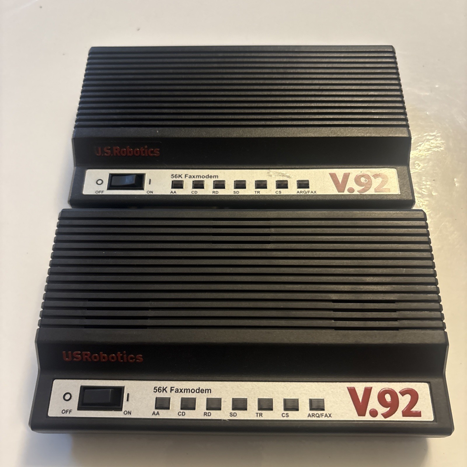 LOT OF (2) Us Robotics Black 56 k Modem Model # 5686 V.92 VTG RARE -2006 W/ Box