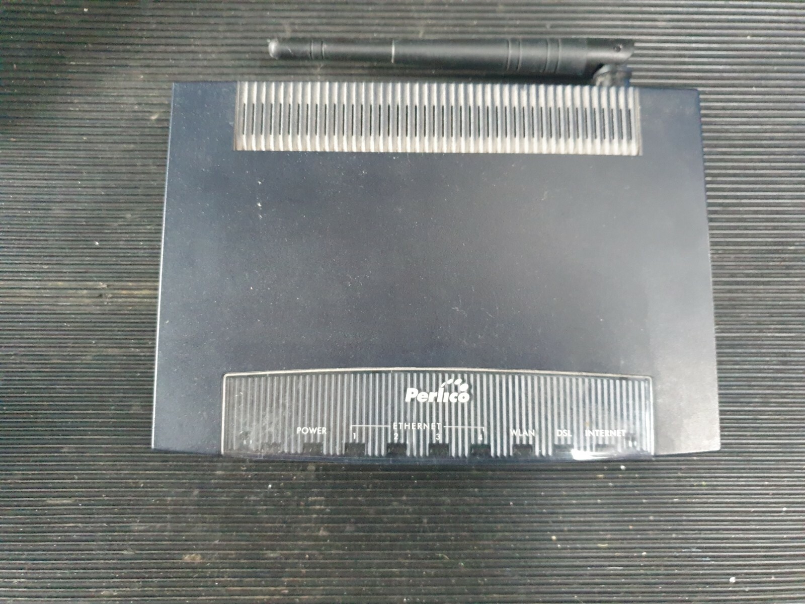 ZYXEL P-660HW-T1 V2 PERLICO MODEM (IN26S3)