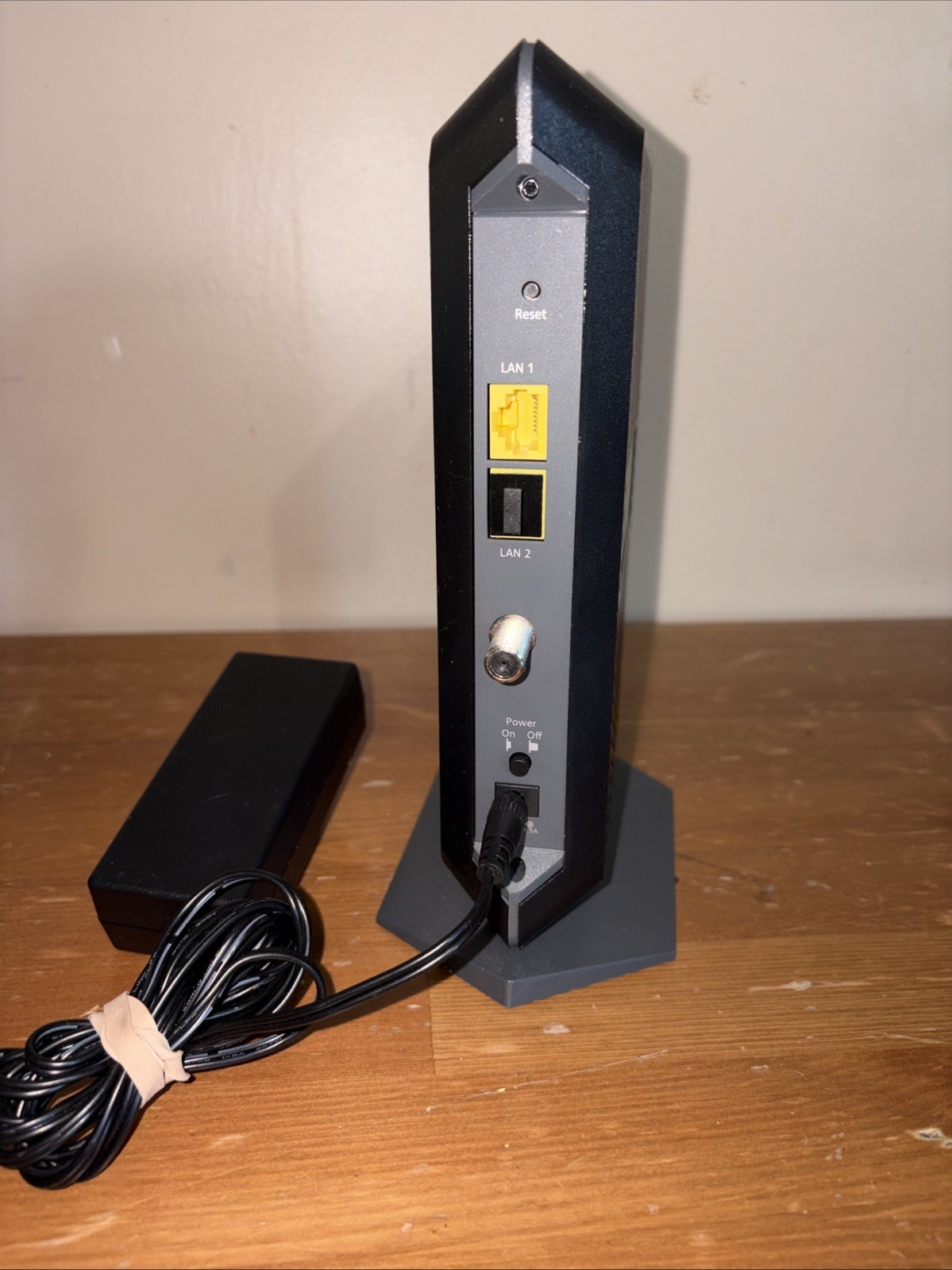 NETGEAR CM1100 Cable Modem with power supply Tested Works Fast Shipping