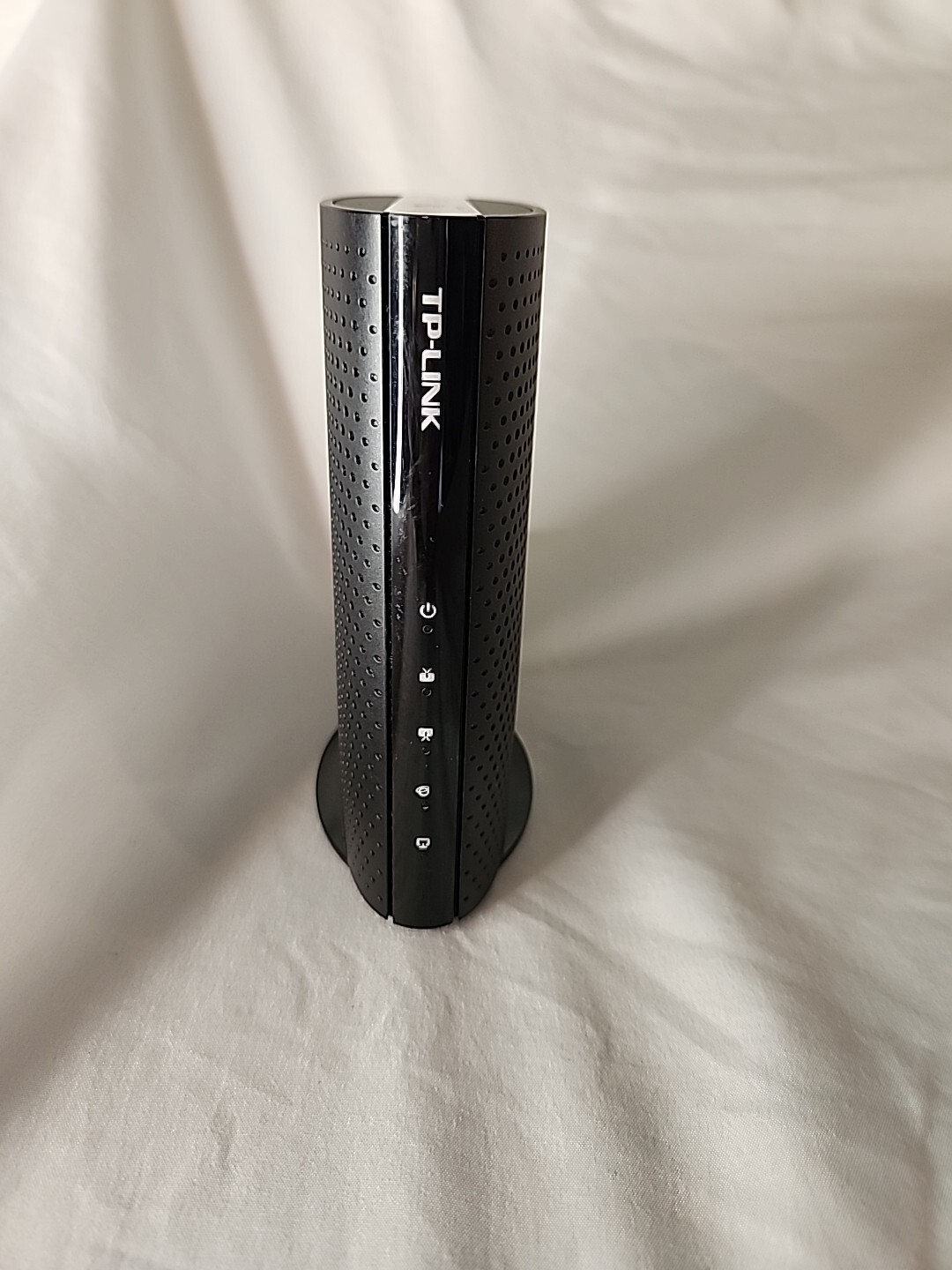TP-LINK TC-7610 DOCSIS 3.0 High Speed Cable Modem w/Plug