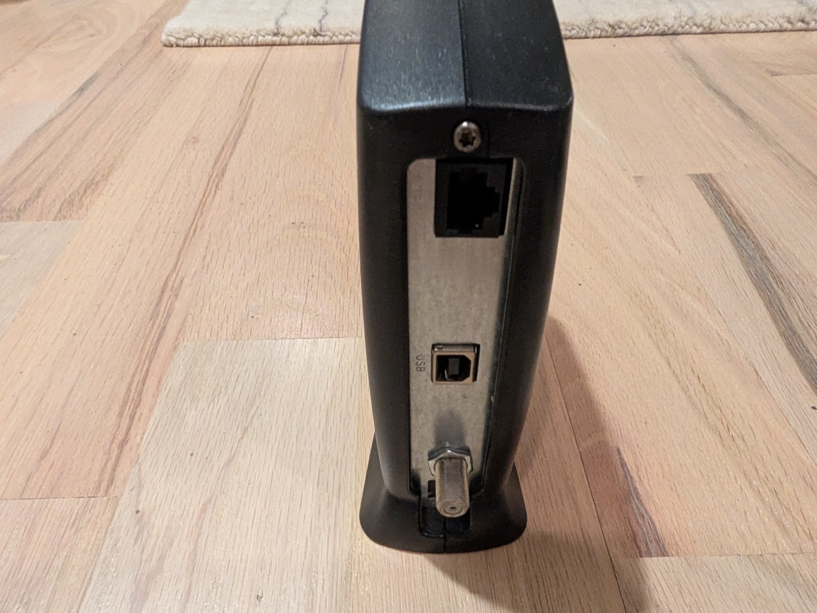 Lot of 2 Vintage Motorola SURFboard DOCSIS 2.0 Cable Modems SB5101U and Dome