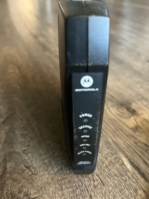 Motorola SB5101U Modem with AC Adapter