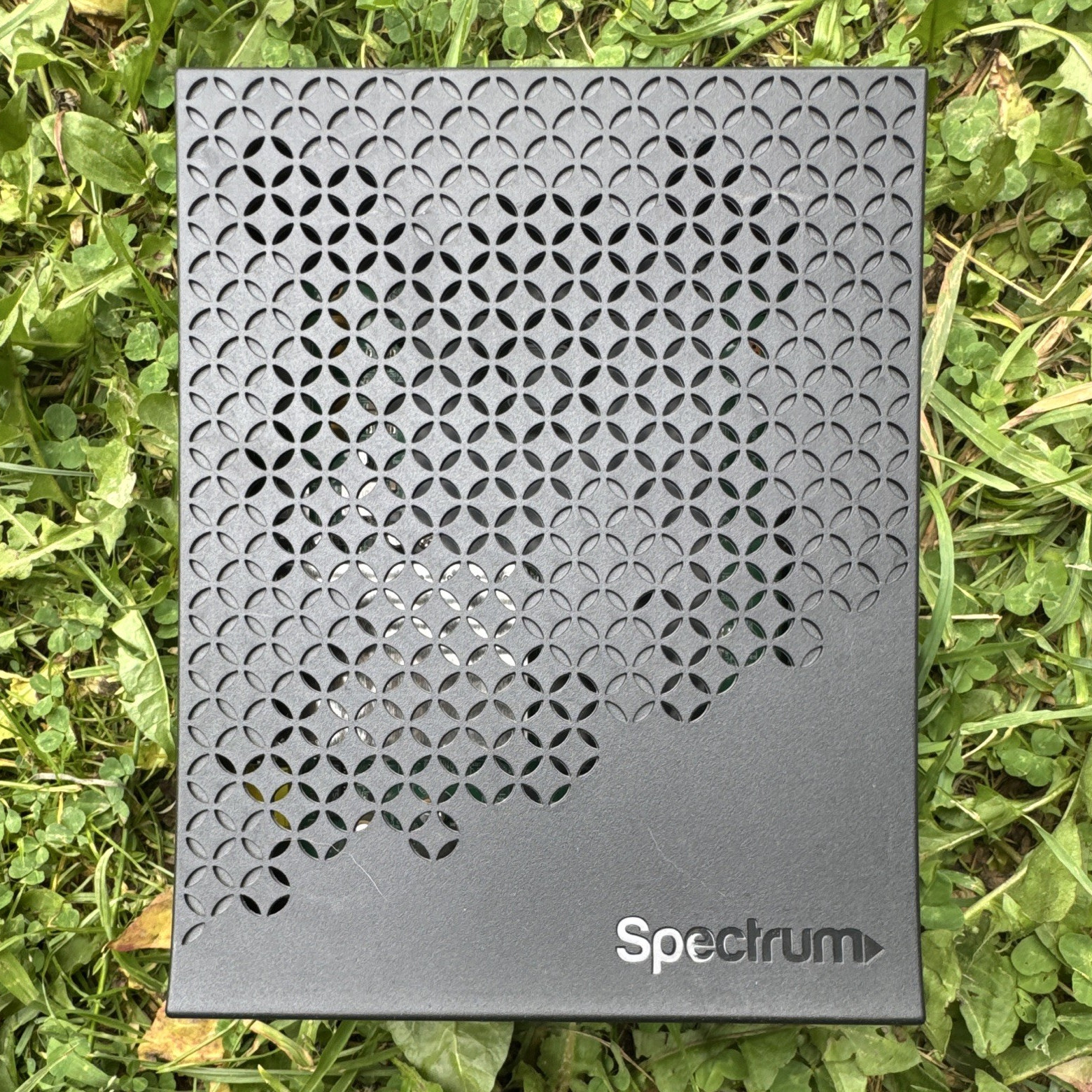 Spectrum E31N2V1 DOCSIS 3.1 eMTA Cable Modem 2.5 Gbps 1GbE Black