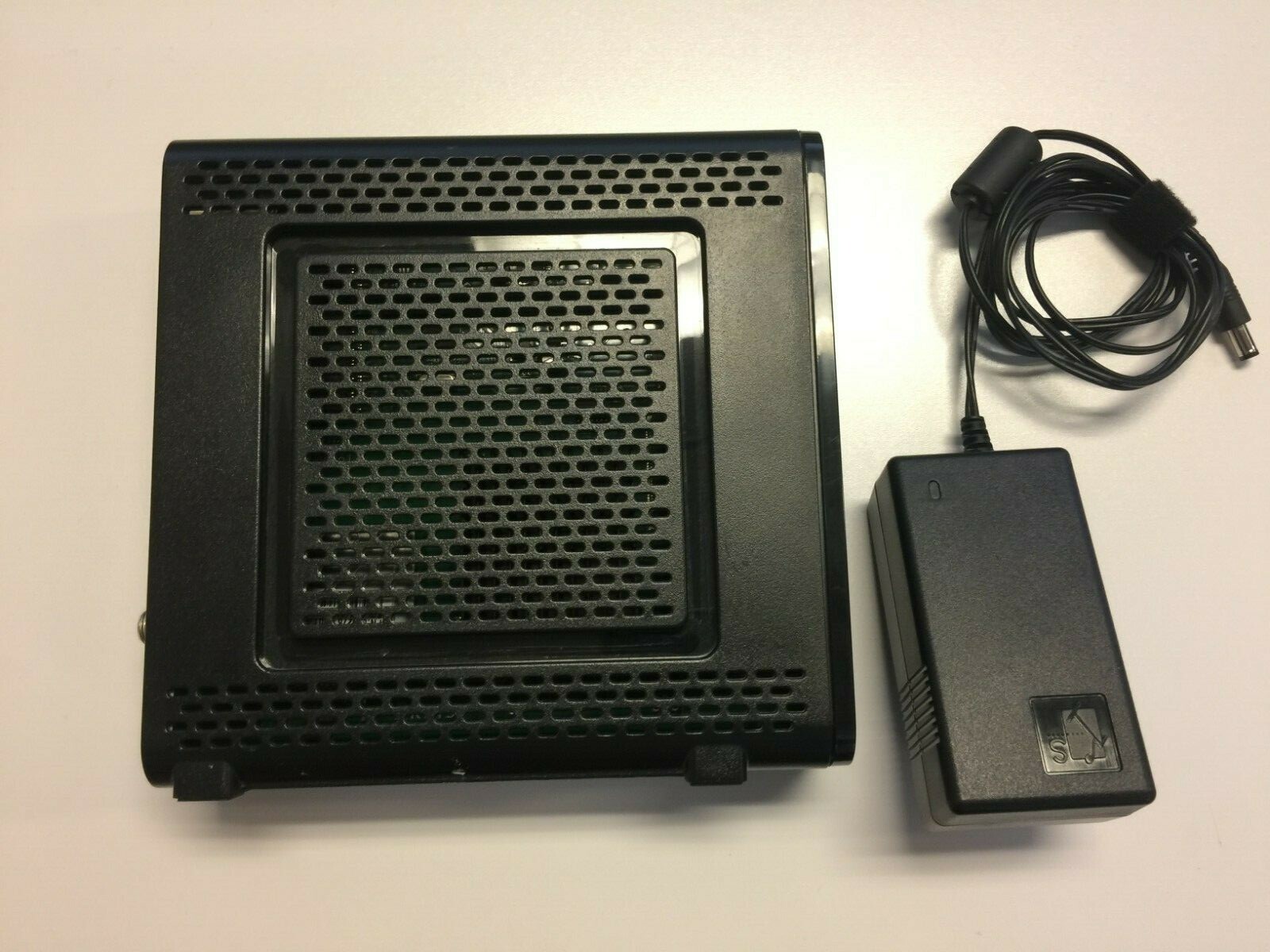 Motorola Arris SBG6580 SURFboard Wi-Fi Cable Modem