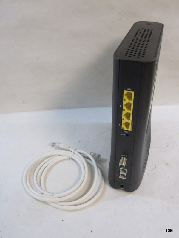 Sagemcom Xtream Modem F@st 3896 UM Gateway Wi-Fi Hub w/Cables