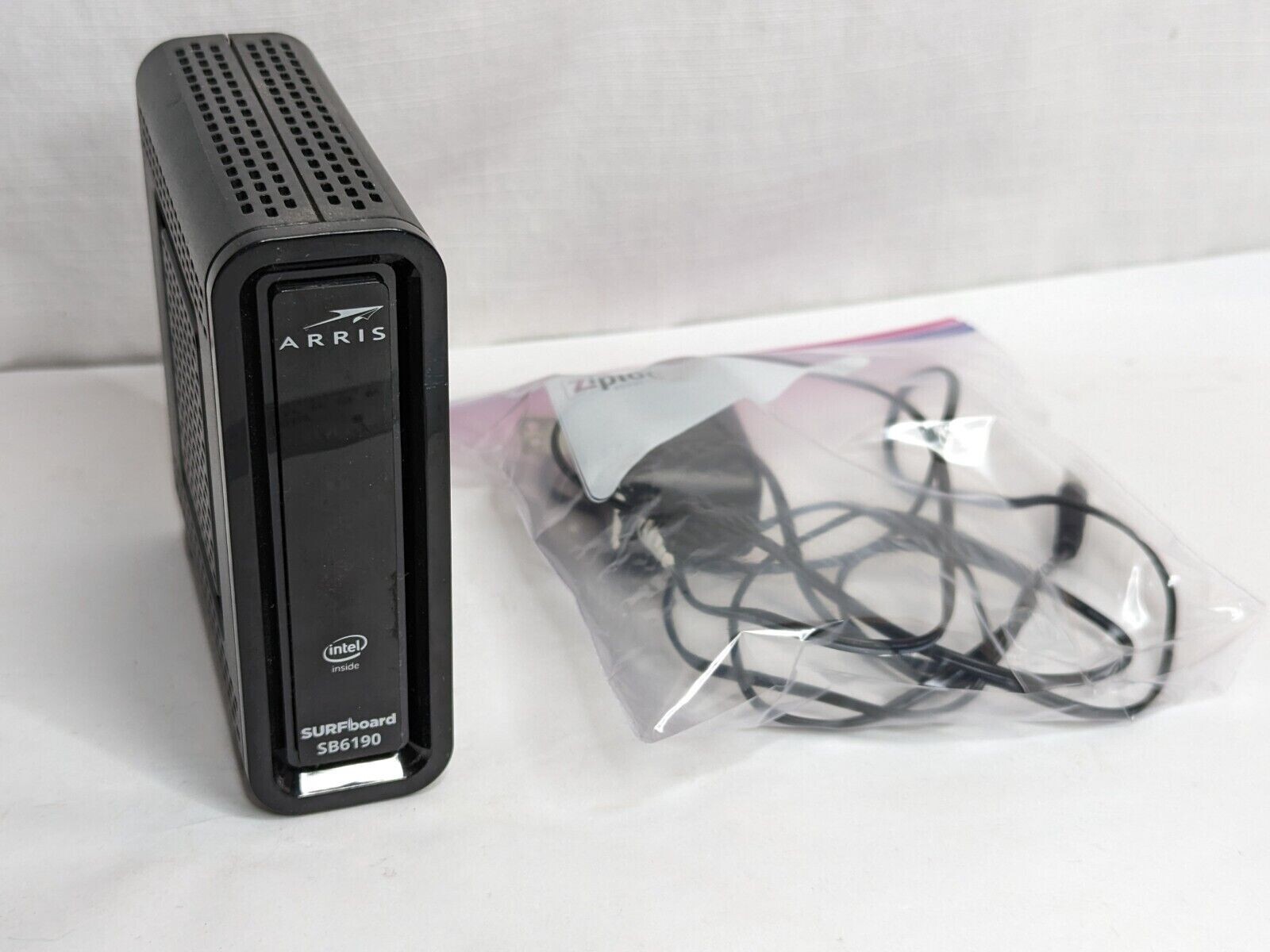 ARRIS Surfboard SB6190-RB DOCSIS 3.0 Cable Modem, Black
