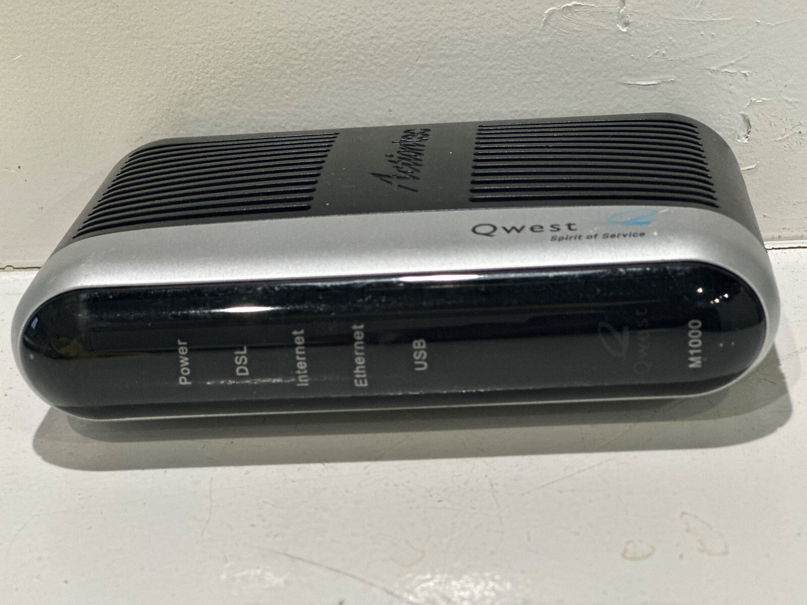 Qwset Actiontec M1000 Internet modem