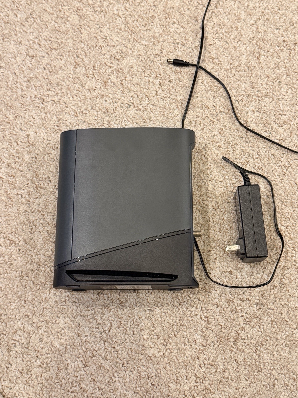 ARRIS Surfboard G36 Dual-Band WiFi Cable Modem 2.4GHz/5GHz Wifi Working Great