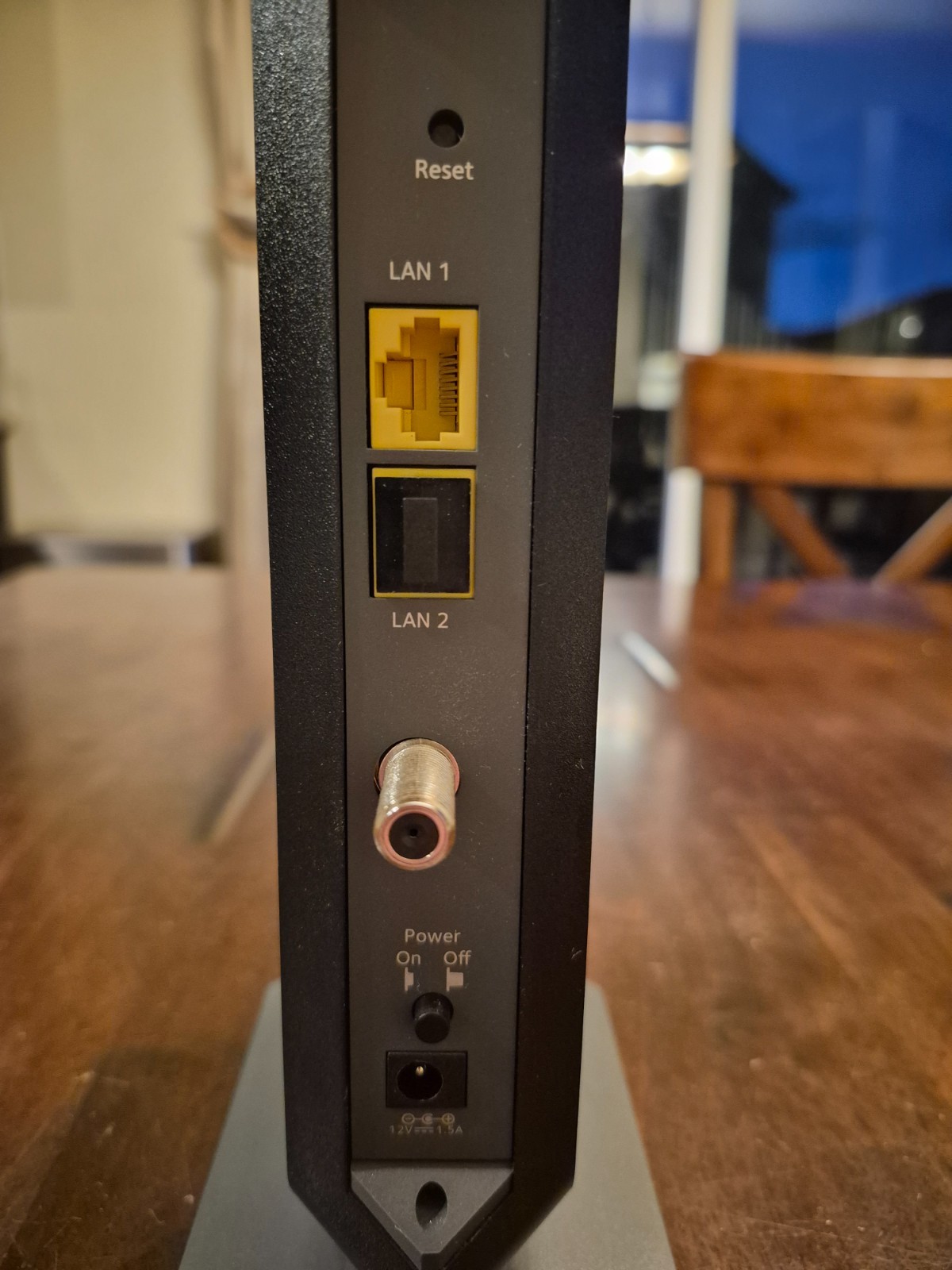 NETGEAR Nighthawk CM1100 Multi-Gig Cable Modem DOCSIS 3.1 Link Aggregation