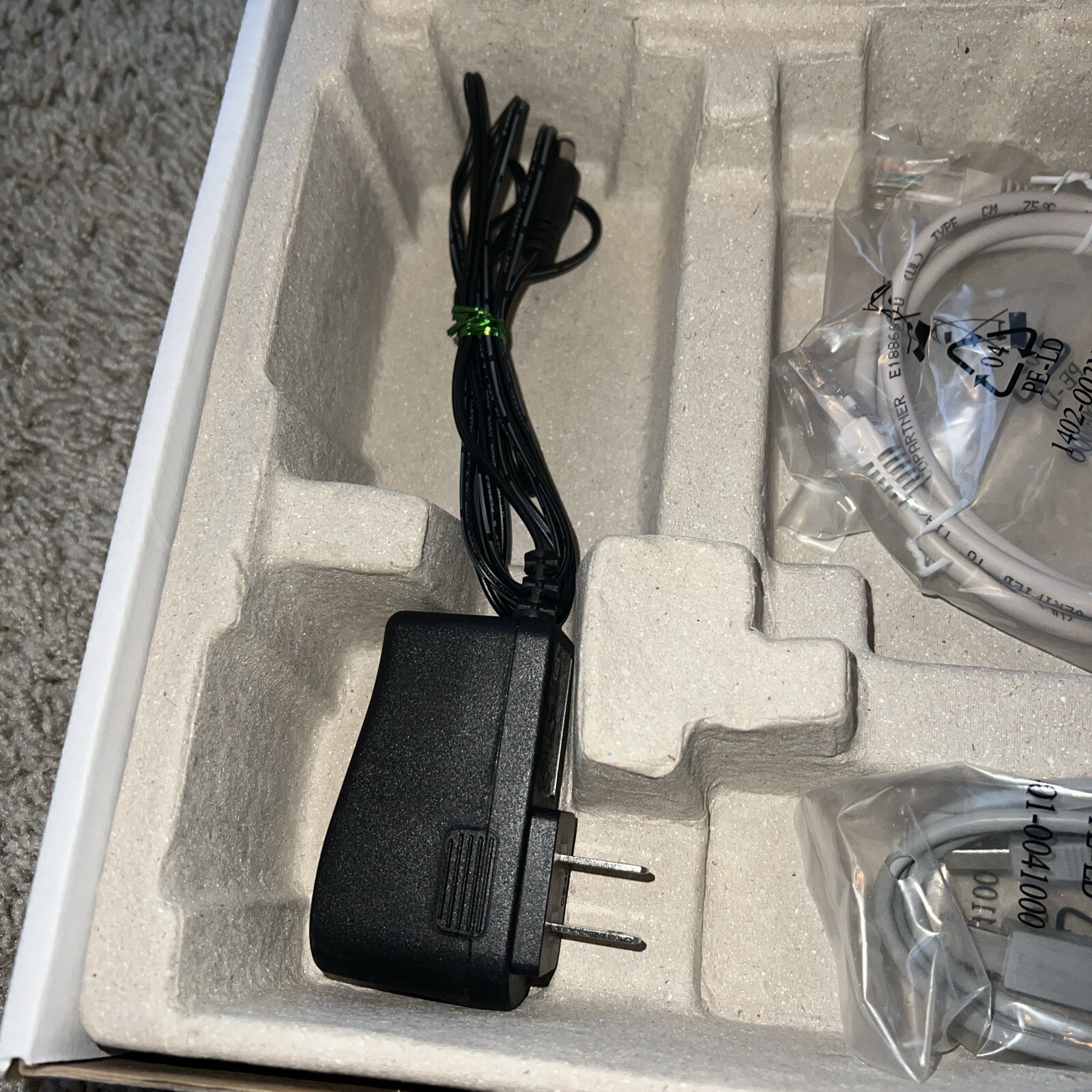 3C NEW Linksys Cable Modem With USB And ETHERNET Connections Model CM100