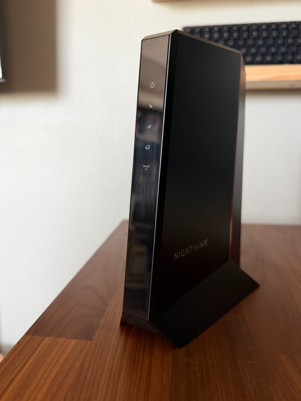 NETGEAR CM2000 Nighthawk DOCSIS 3.1 – 2.5 Gbps Internet Speed Cable Modem