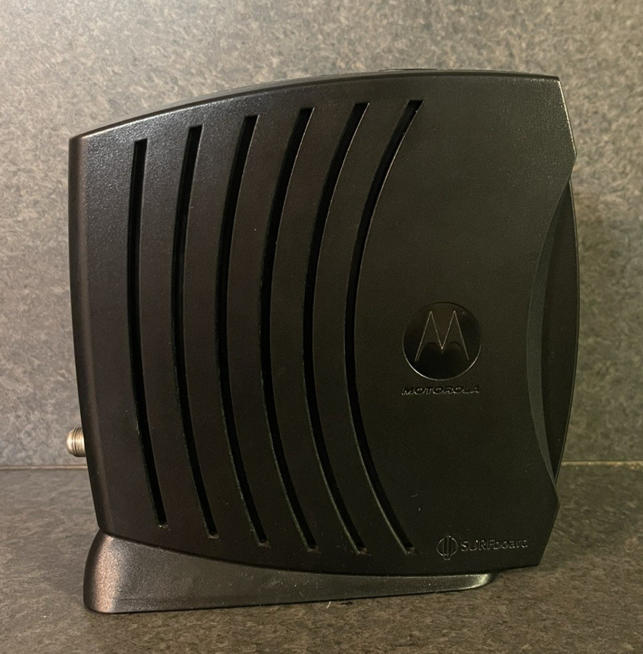 MOTOROLA SB1520 SURFBOARD WIRELESS CABLE MODEM WITH ADAPTER