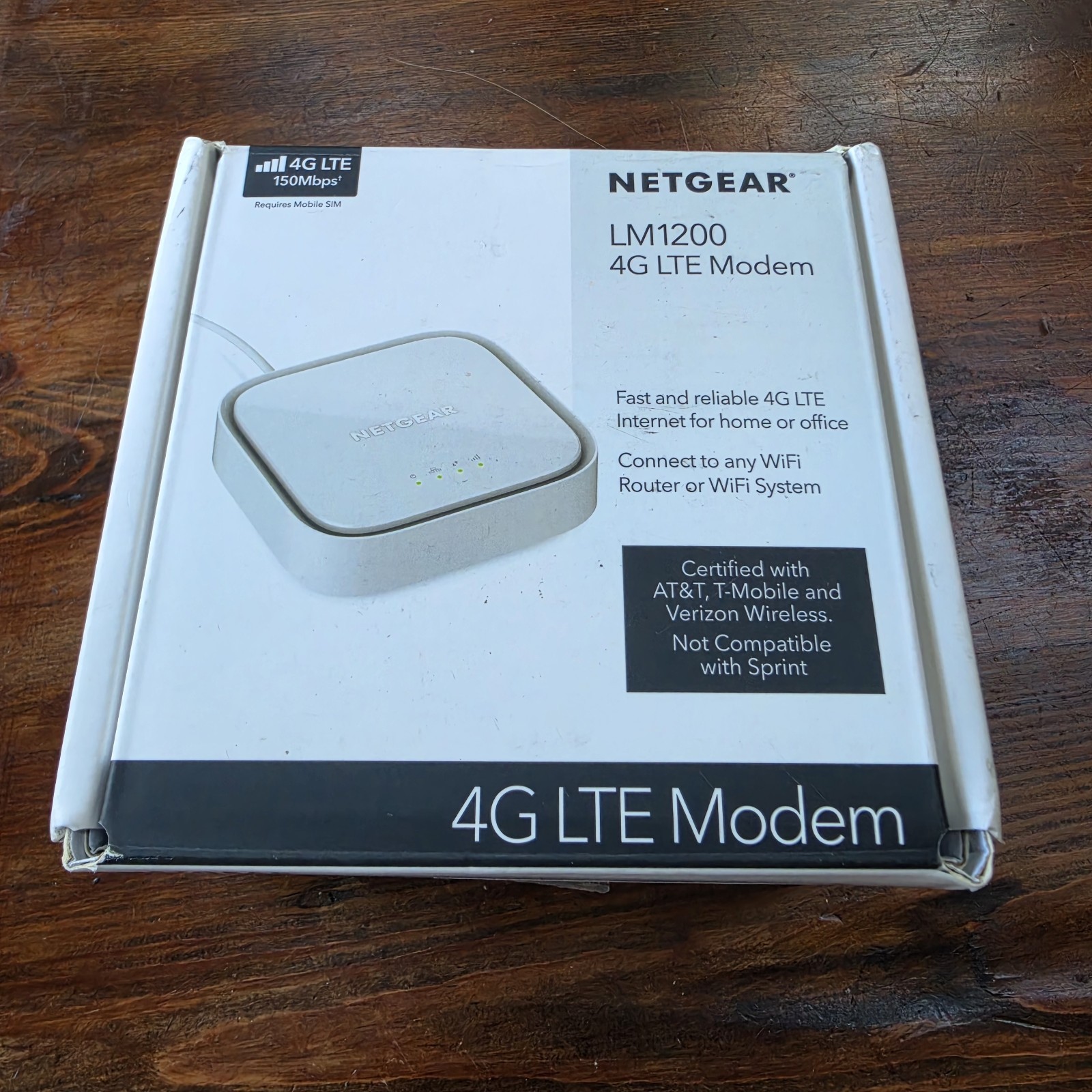 NETGEAR 4G LTE Broadband Modem LM1200 Complete In Box Fast And Reliable
