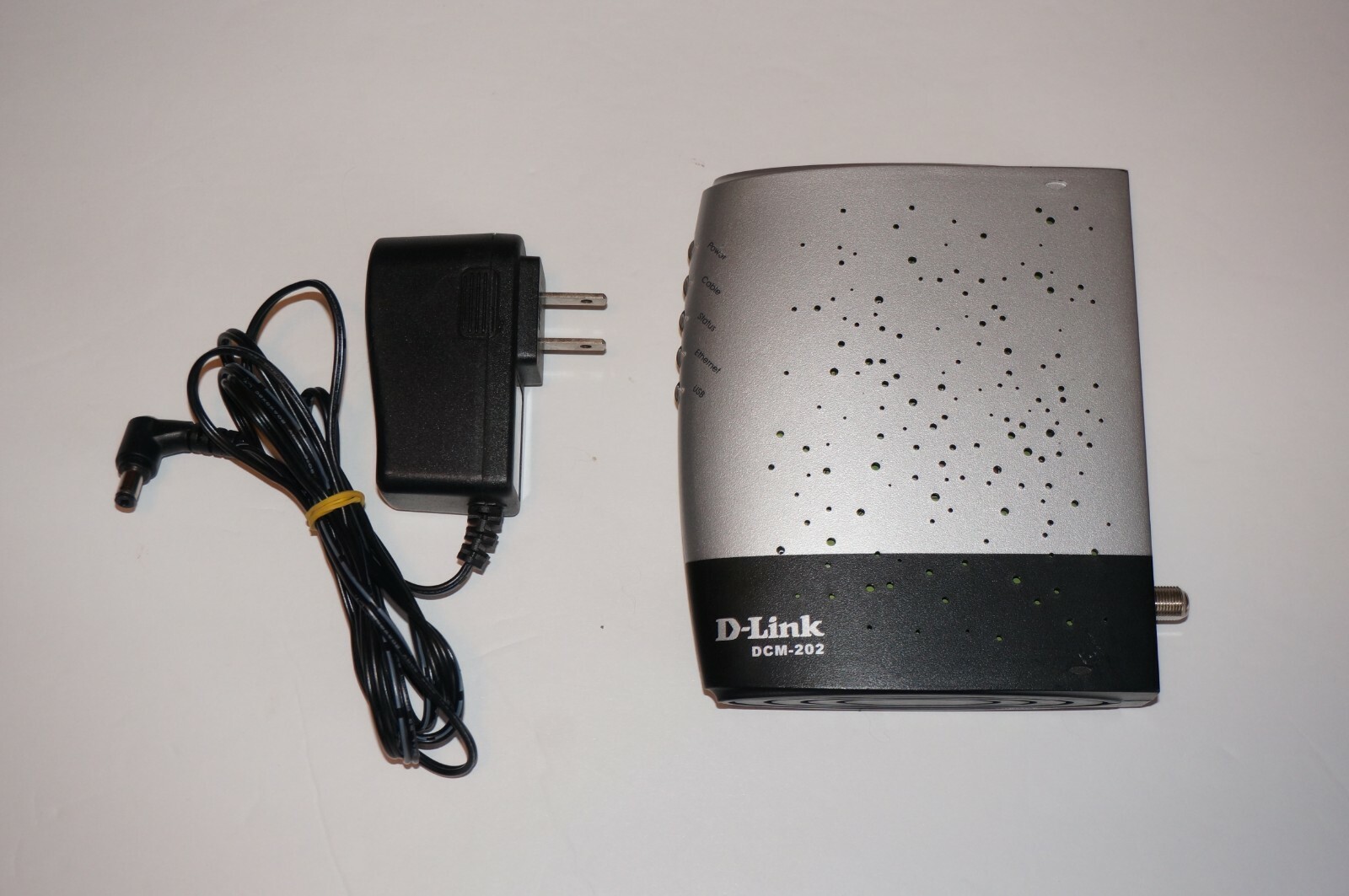 D-Link Model: DCM-202 Docsis 2.0 USB/Ethernet Cable Modem