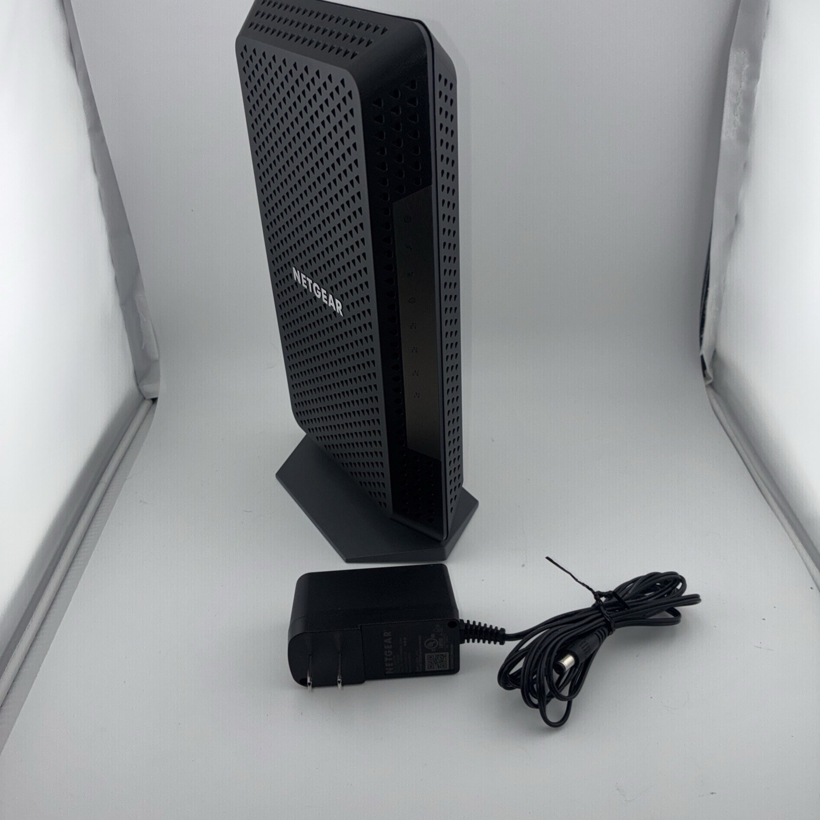 NETGEAR CM1200 DOCSIS 3.1 Cable Modem