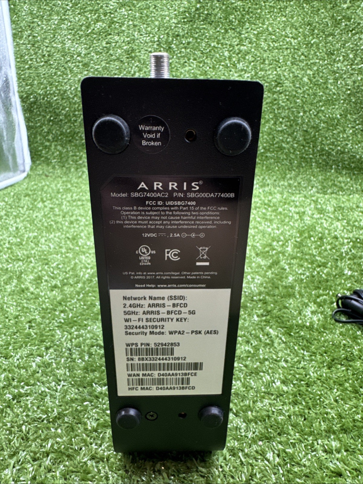 Arris SBG7400AC2 Router. 9
