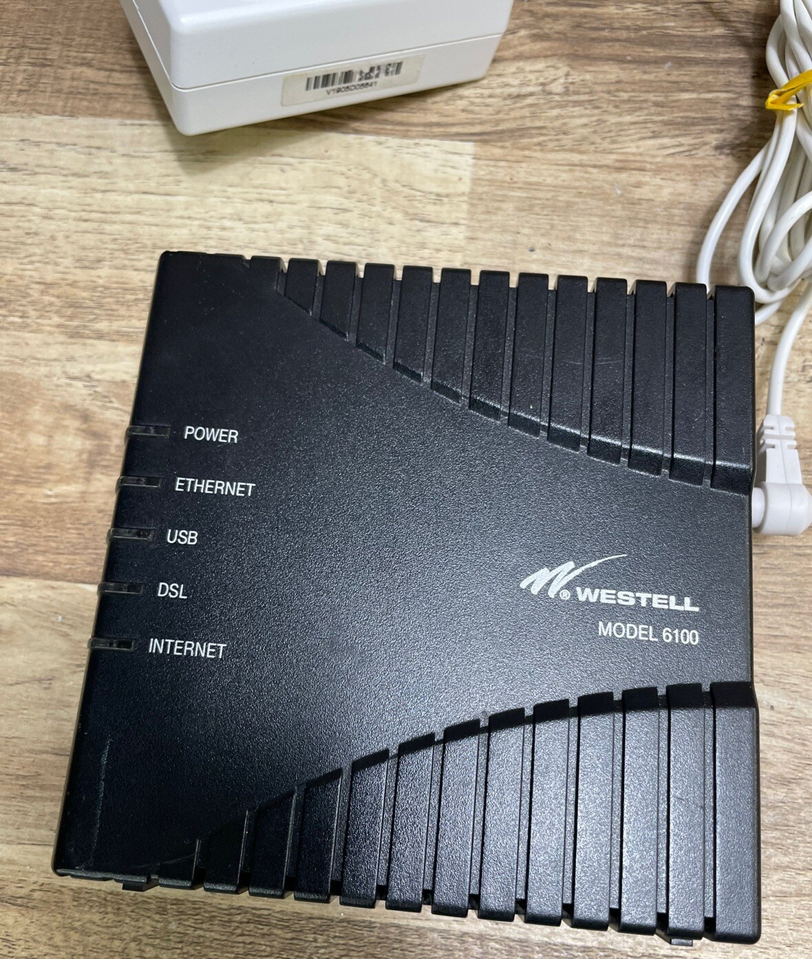 WESTELL DSL MODEM WITH POWER SUPPLY ~ MODEL #: E90-610014-06 Rev: E Wind River