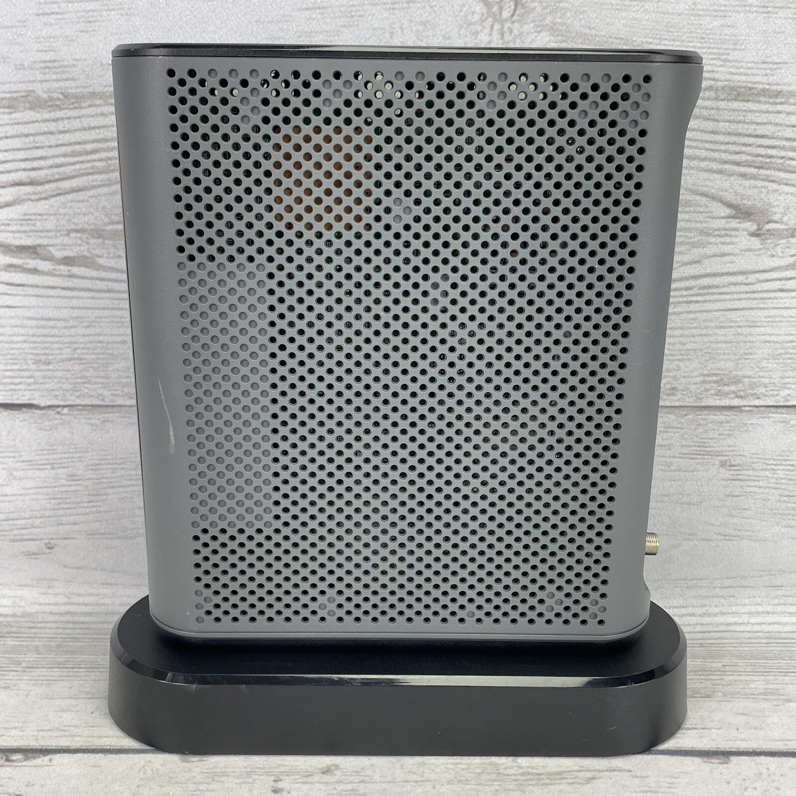 Motorola MT7711 Dual Band AC1900 Cable Modem & Wi-Fi Gigabit Router w/ Hookups
