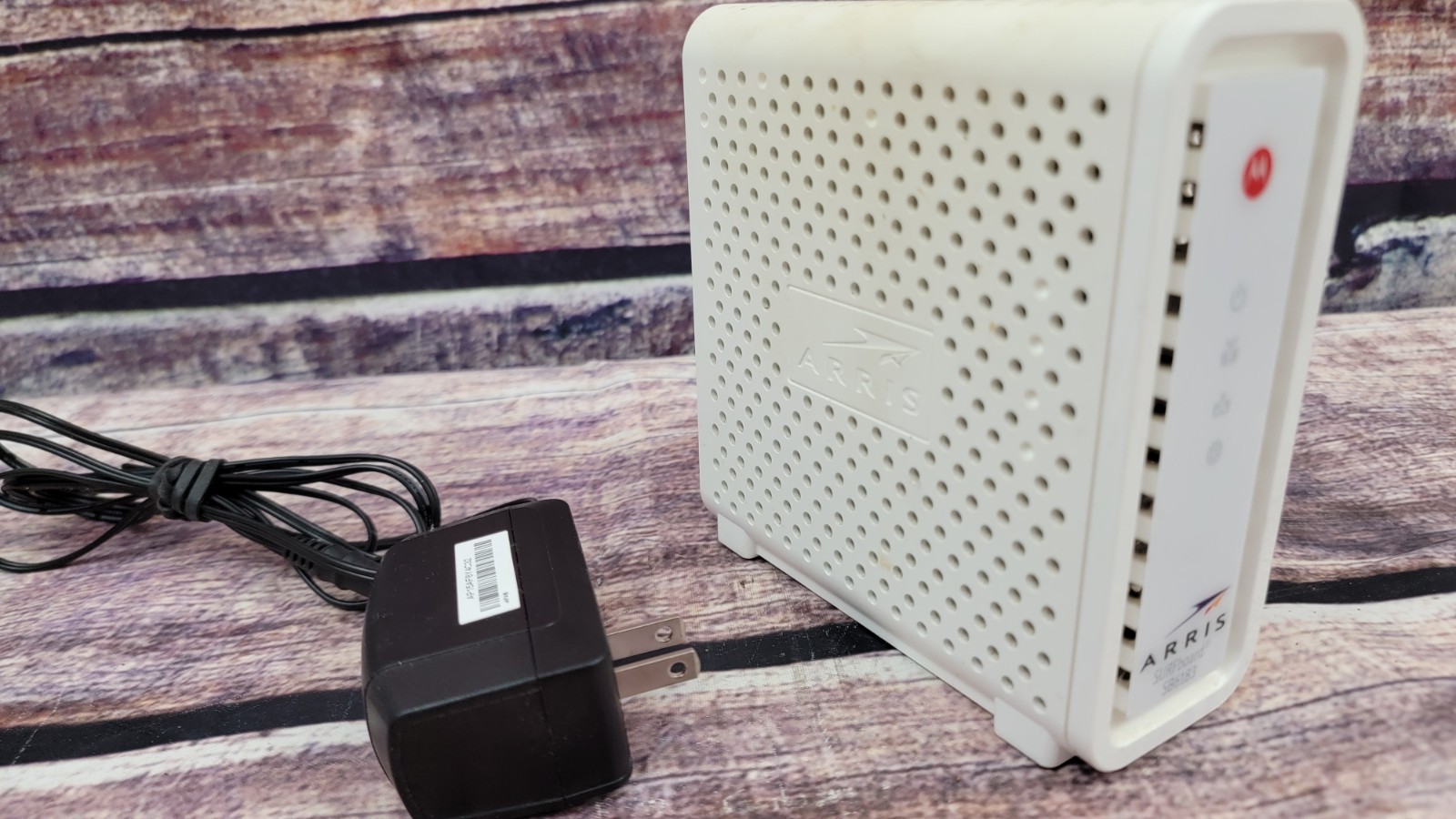 ARRIS Surfboard SB6183 DOCSIS 3.0 Cable Modem, White