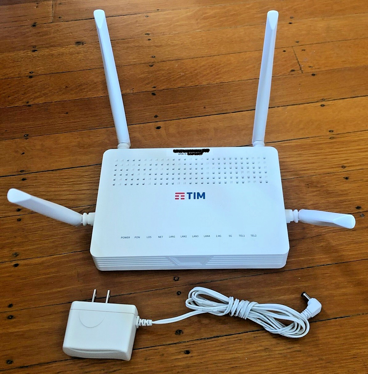 Blu-Castle Router Modem BC-UM221E (4G LTE: 4G, 3G & 2G enabled) – PRISTINE!