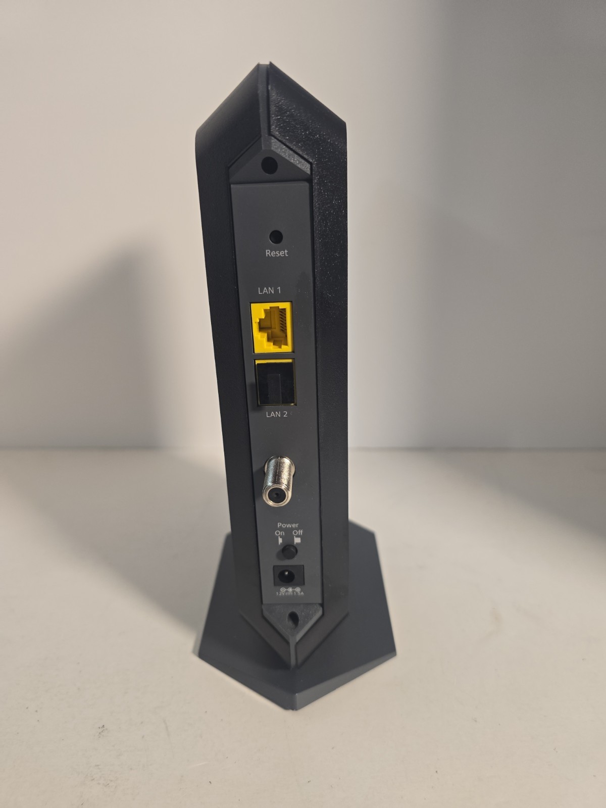 Netgear Nighthawk CM1100 DOCSIS 3.1 Multi-Gig Cable Modem