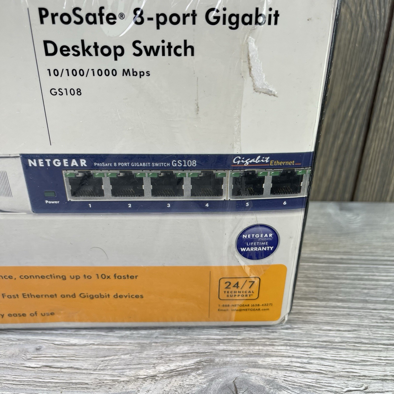 Netgear Prosafe 8 Port Gigabit Switch GS108 10/100/1000 Mbps New Open Box