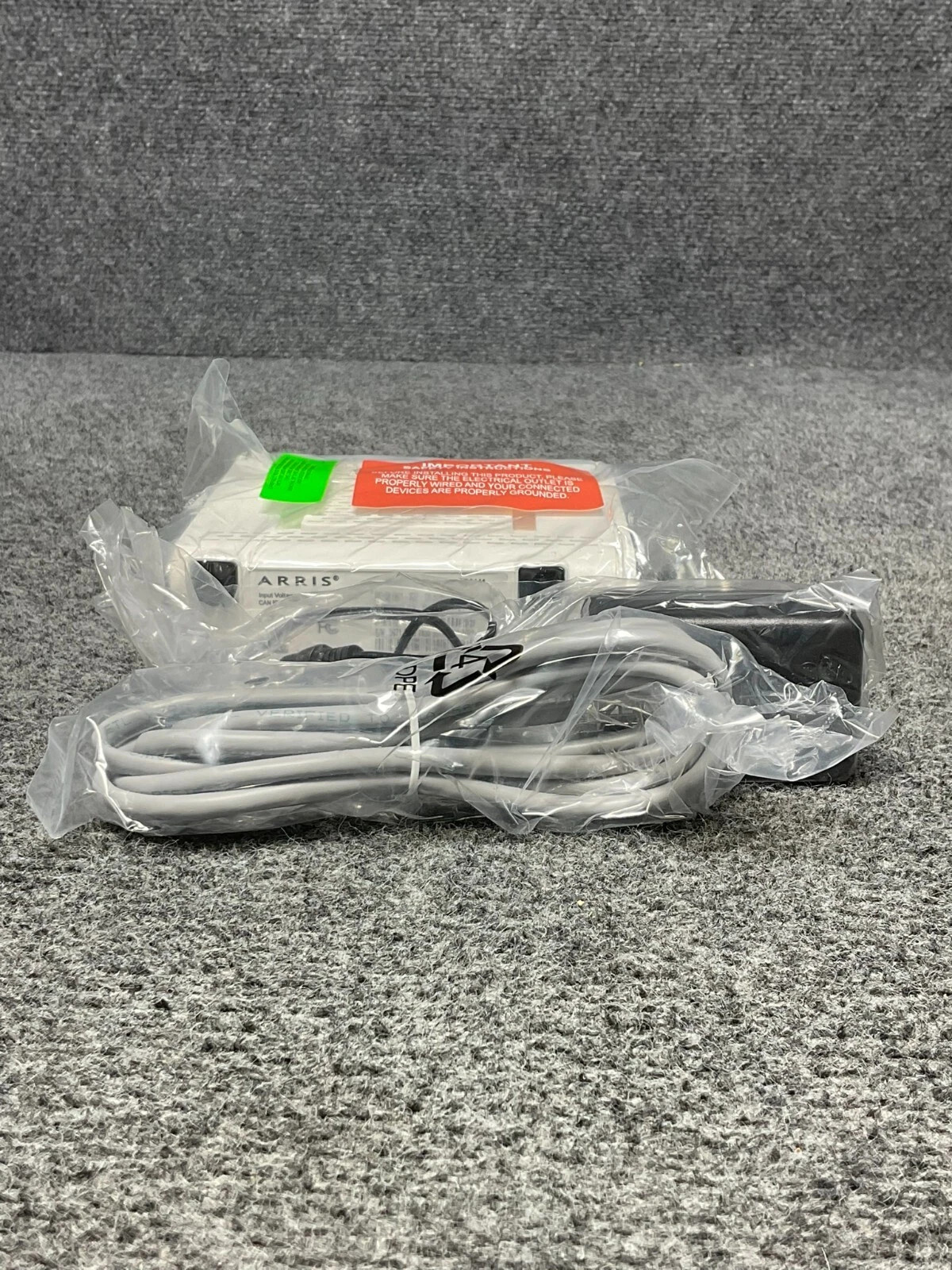 Motorola ARRIS SURFboard SB6141 DOCSIS 3.0 Cable Modem 400 Series Used