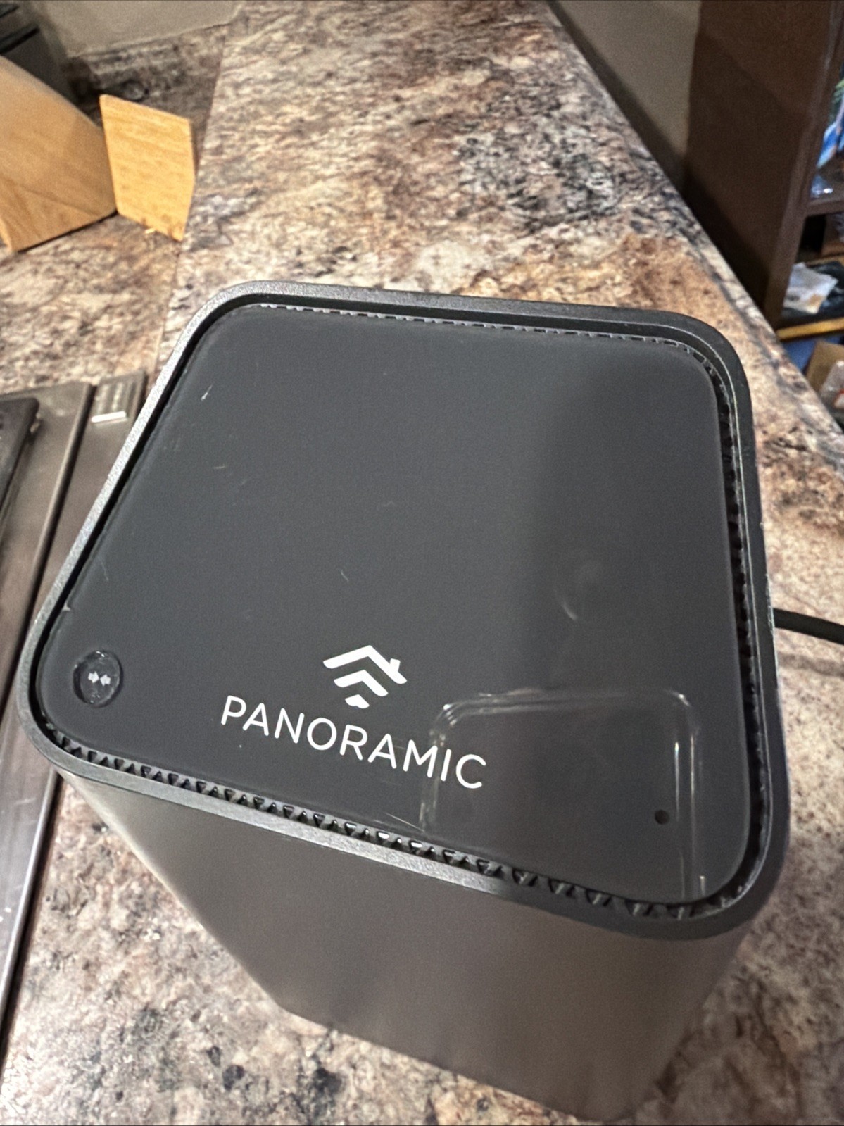Cox Panoramic Cable Modem WIFI Gateway Modem &Router CGM414X With Power Cord