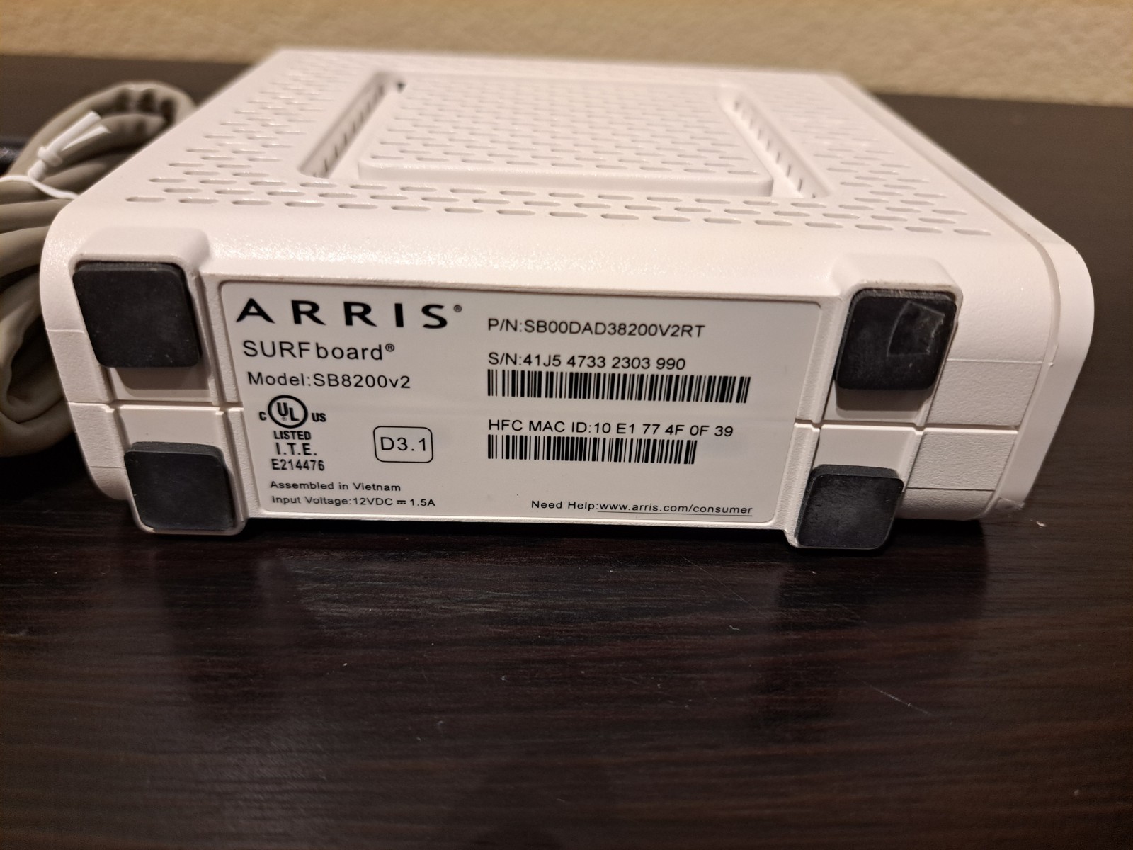 ARRIS SURFboard SB8200 V2 DOCSIS 3.1 Cable Modem Gigabit 2 Ports Ethernet+Power