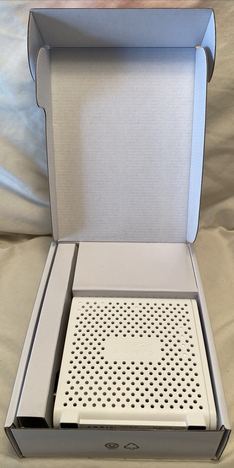 ARRIS Motorola SB6183 SURFboard DOCSIS 3.0 White Cable Modem BRAND NEW IN BOX