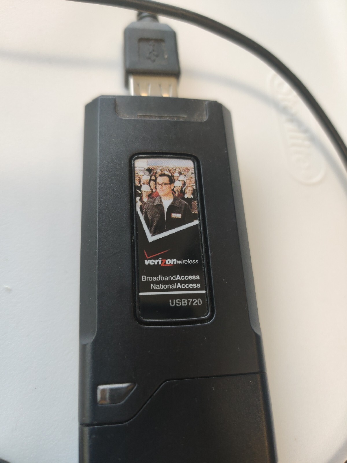 Verizon Wireless USB720 Modem Broadband Access Point And Cable