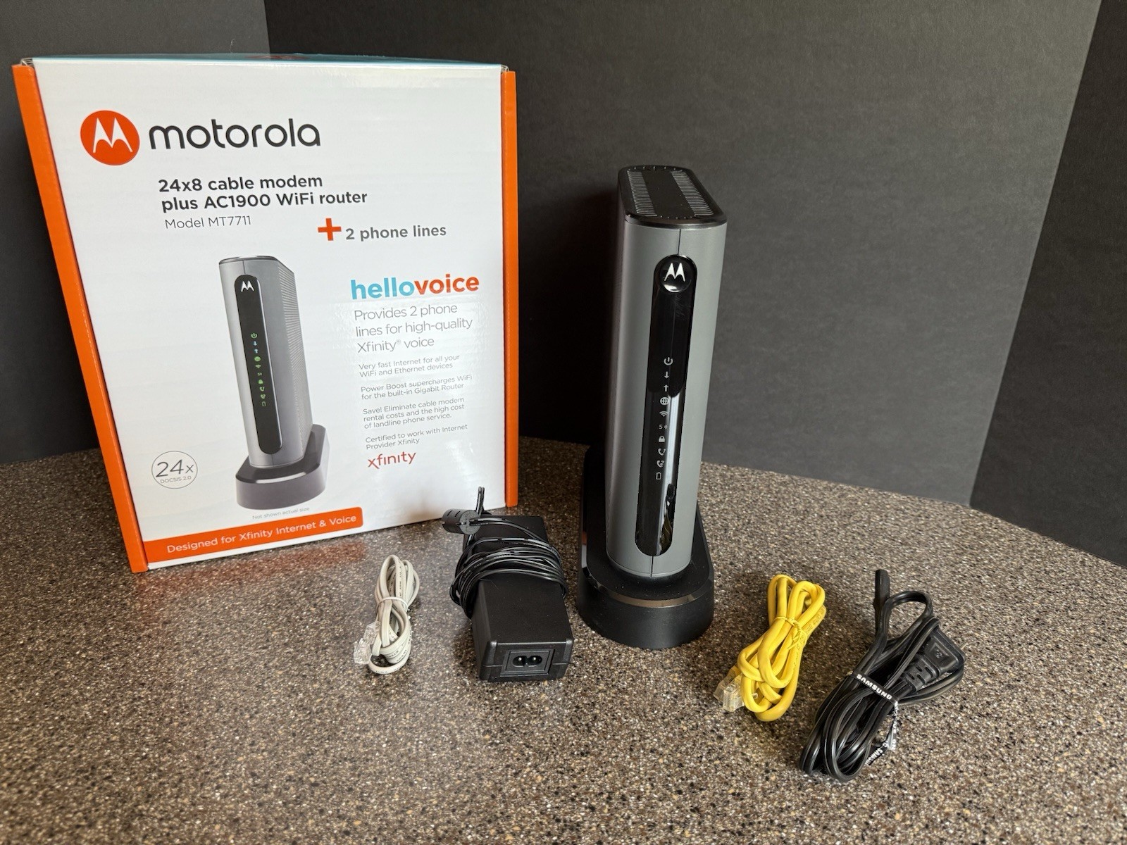 Motorola MT7711 24X8 Cable Modem plus AC1900 WiFi Router