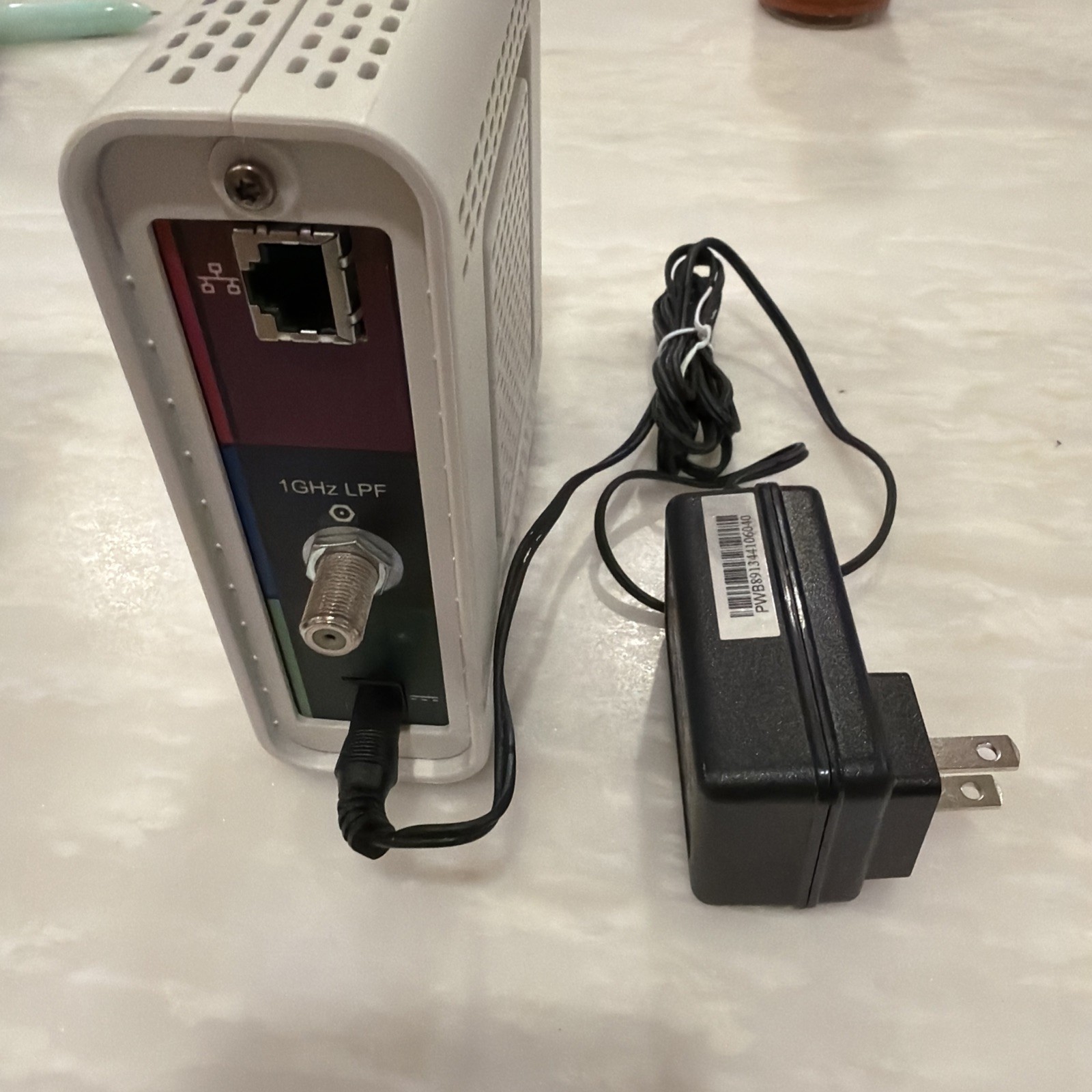 ARRIS SURFboard SB6141 Cable Modem