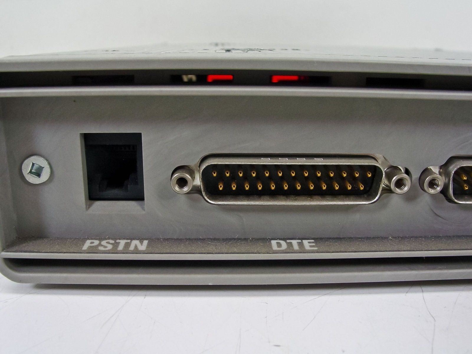 TSB International CC3-6-2400-NA External Modem Rev. A.4 & A.6 – No Power Supply
