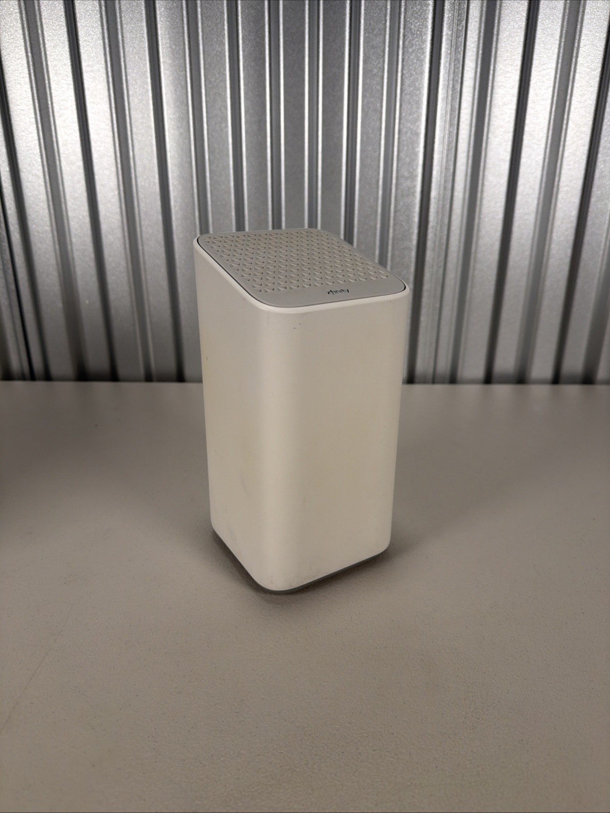 Comcast Xfinity XB7-T GIGABIT Modem WiFi Router No Power Cord – UNTESTED