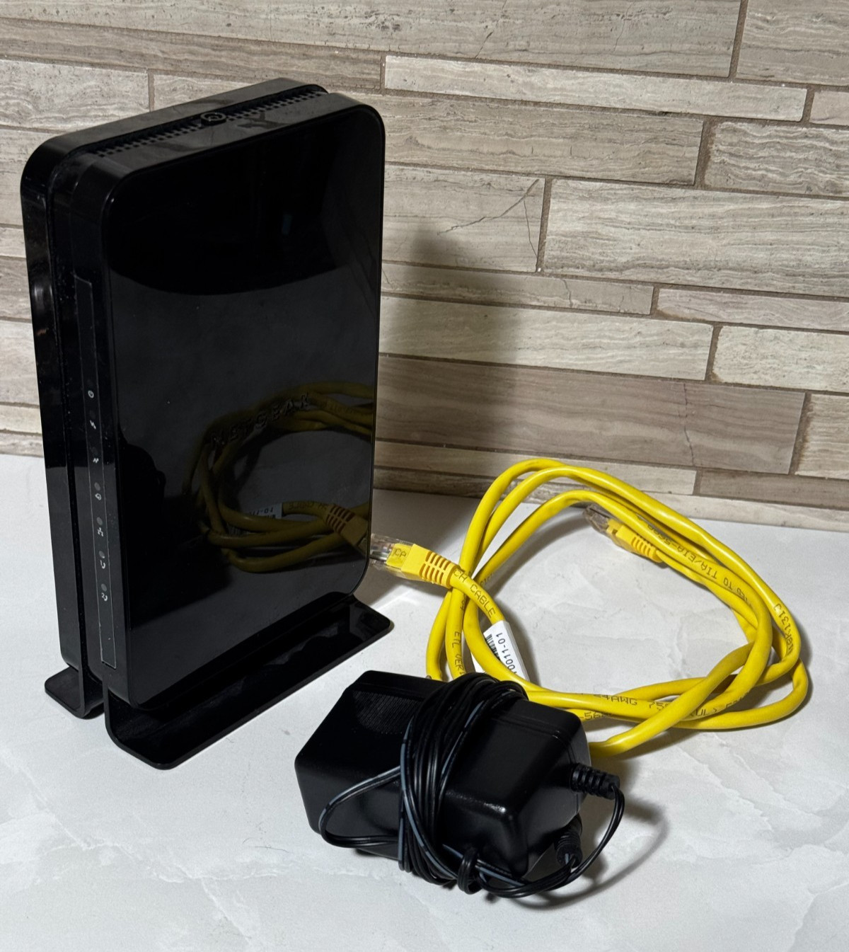 New NETGEAR CM500V Cable Modem for Internet & Voice 680mbps