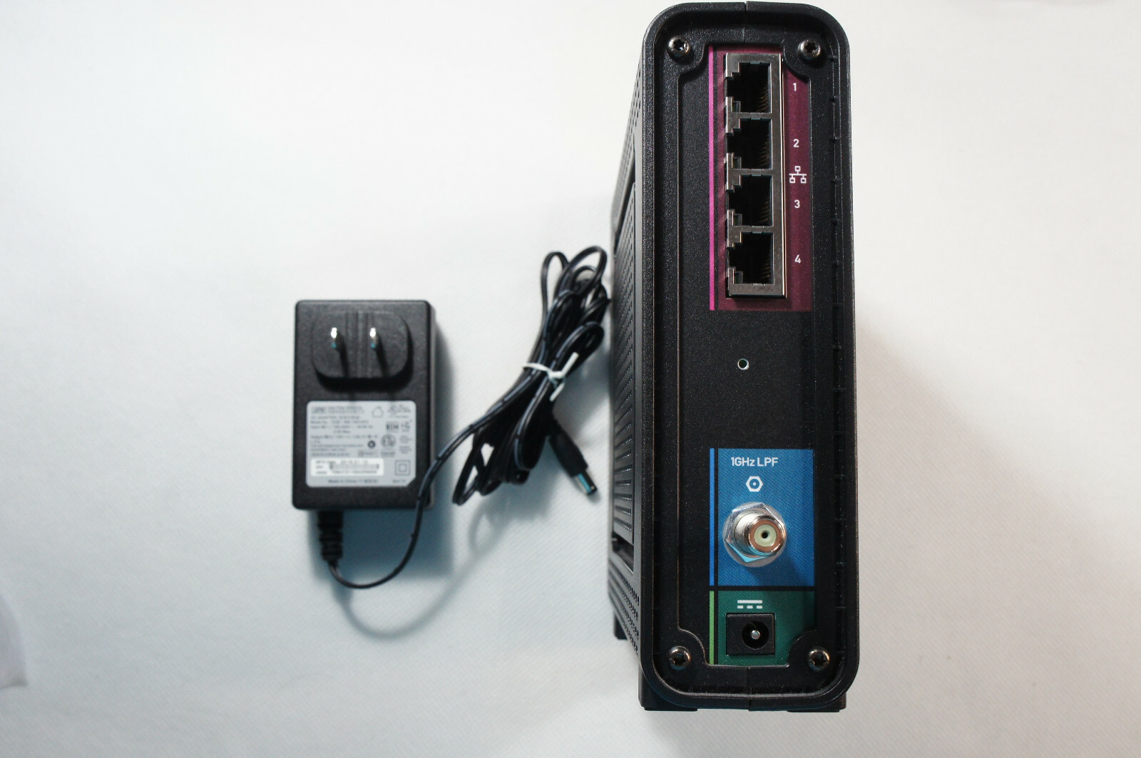 Motorola Arris SURFboard SBG6580 DOCSIS 3.0 Cable Modem WiFi w/ AC Adapter