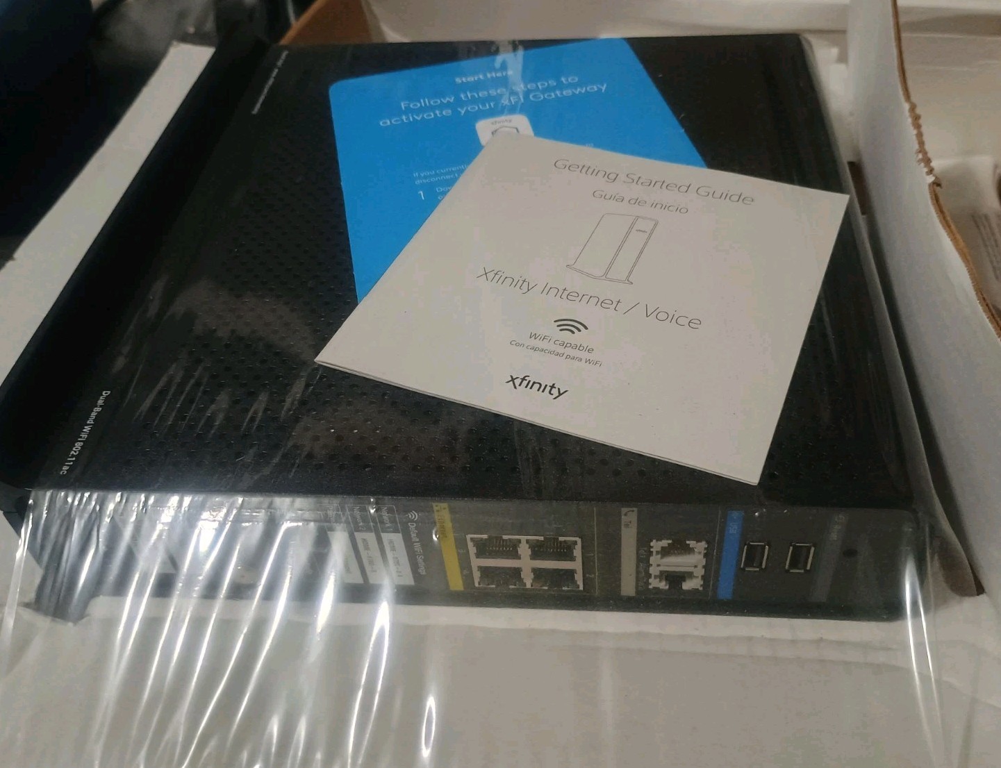 Cisco DPC3941T XB3 Wireless Modem Router DOCSIS 3.0 Voice Gateway – XFINITY New