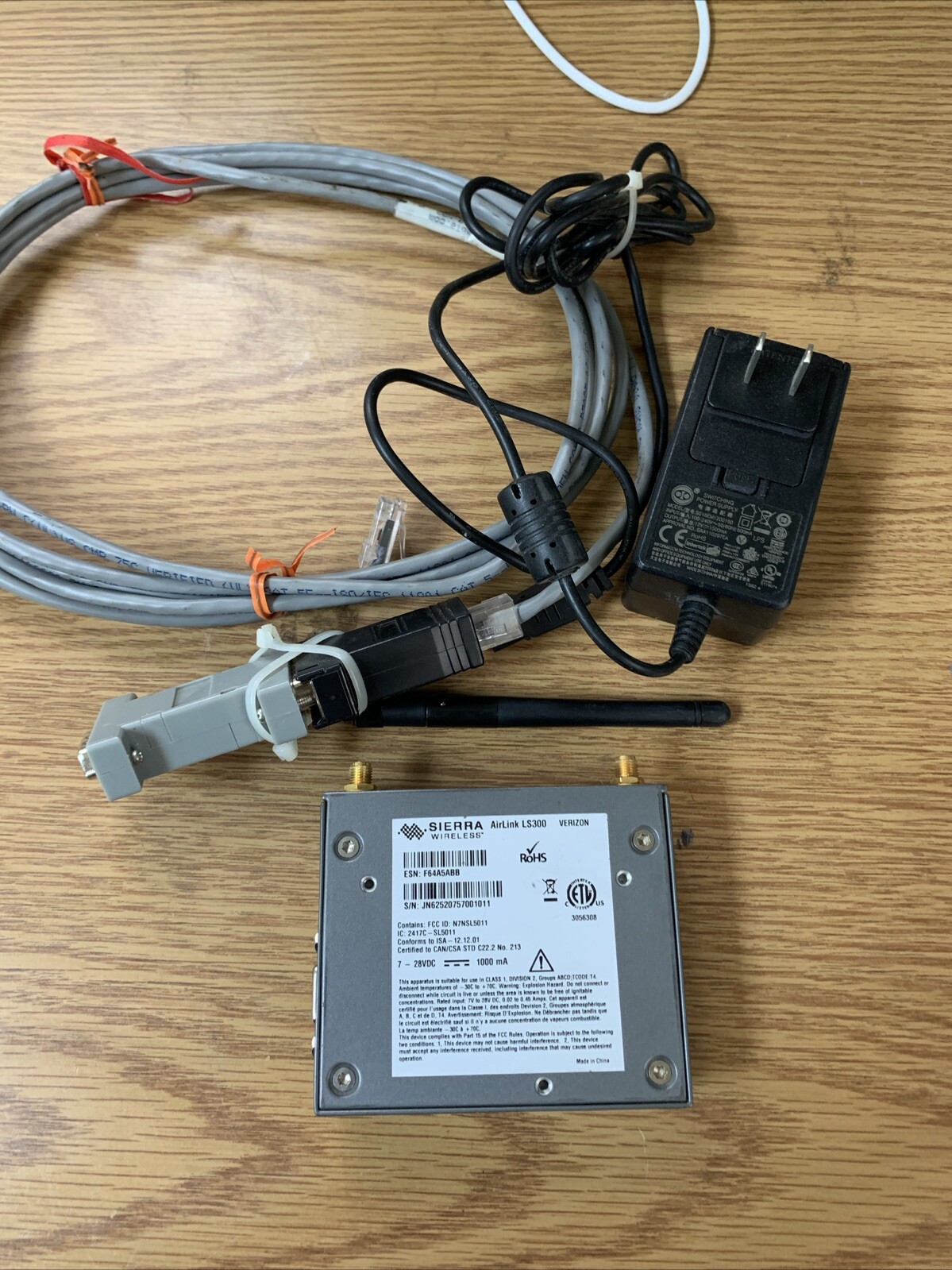 Sierra Wireless AirLink LS300 AT&T see pics