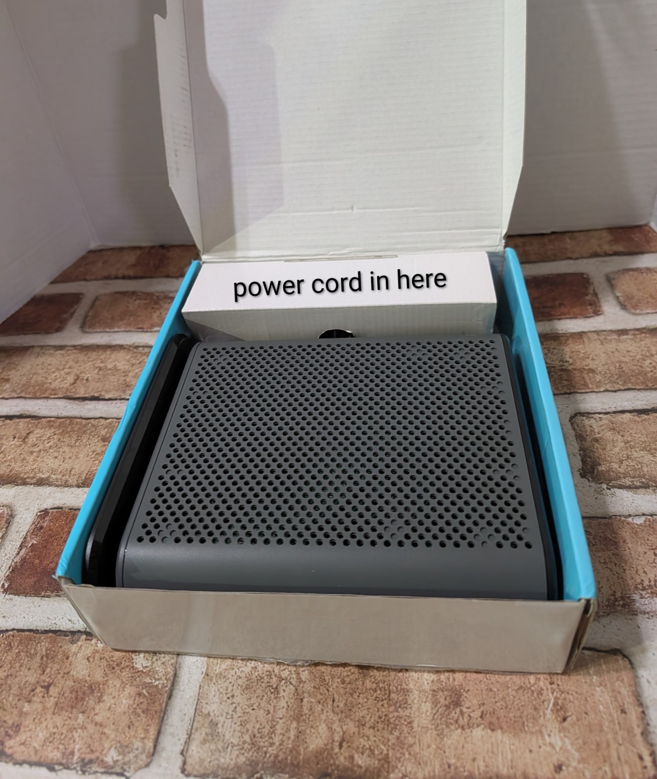 Motorola MB7621 DOCSIS 3.0 Cable Modem 24×8 1000 Mbps Gigabit Tested Works Box
