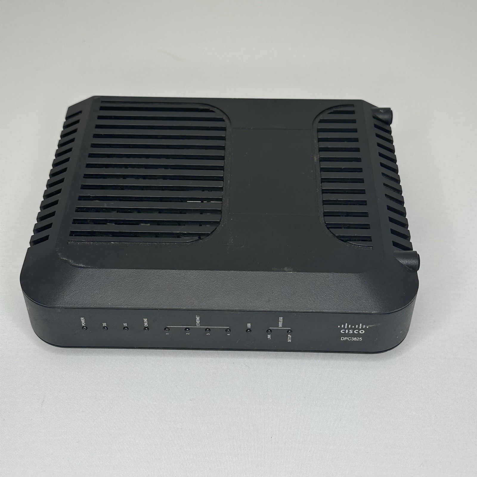 Cisco DPC3825 Wireless Cable Modem Router Gateway DOCSIS w/ Power Adapter