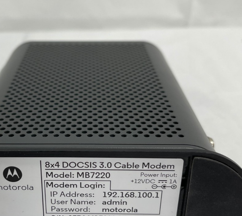 Motorola MB7220 8×4 DOCSIS 3.0 Cable Modem