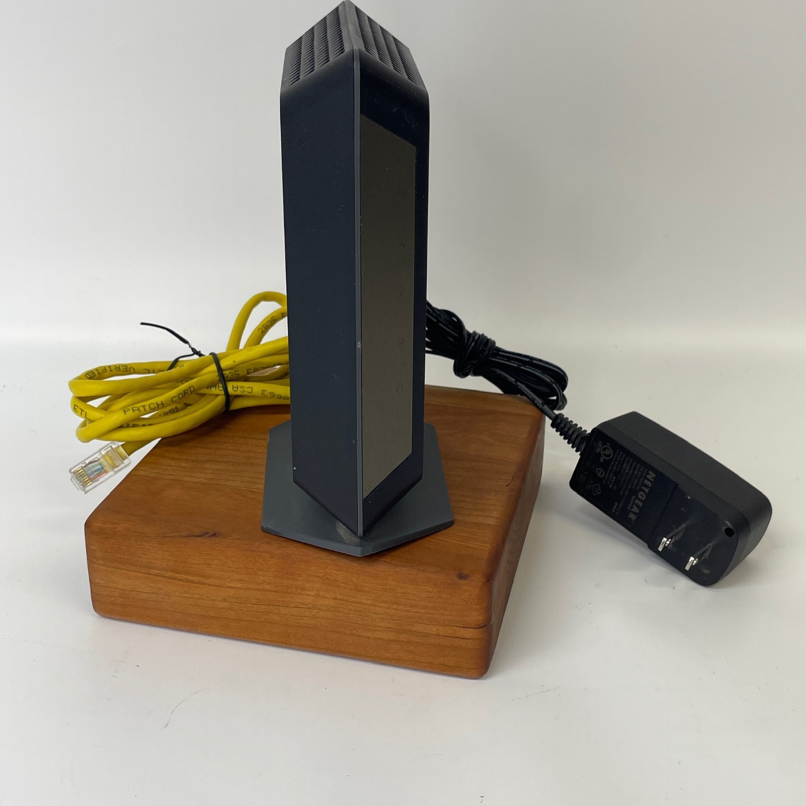 NETGEAR CM700 DOCSIS 3.0 High Speed Cable Modem