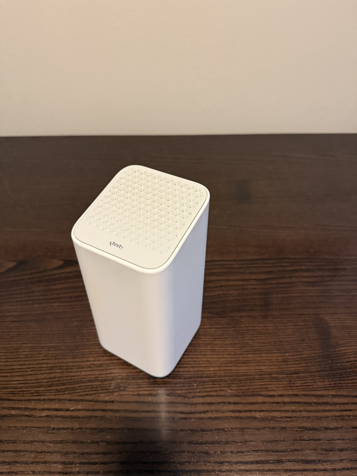 Xfinity XB7-CM WiFi Router Modem White and Power Supply.