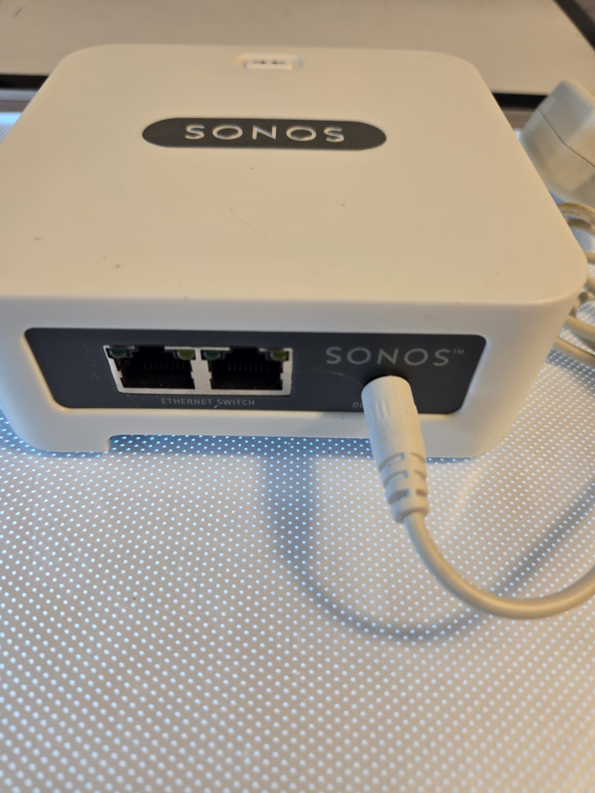 Sonos BRIDGE White Network Adapter Ethernet Switch 2x RJ-45 200 Mbps