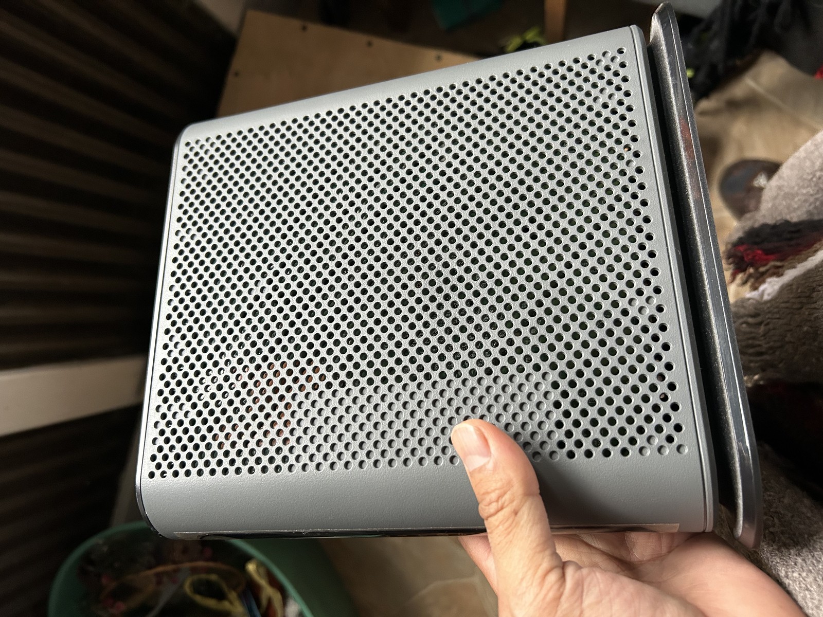 Motorola MG7540-10 16×4 Cable Modem – Black