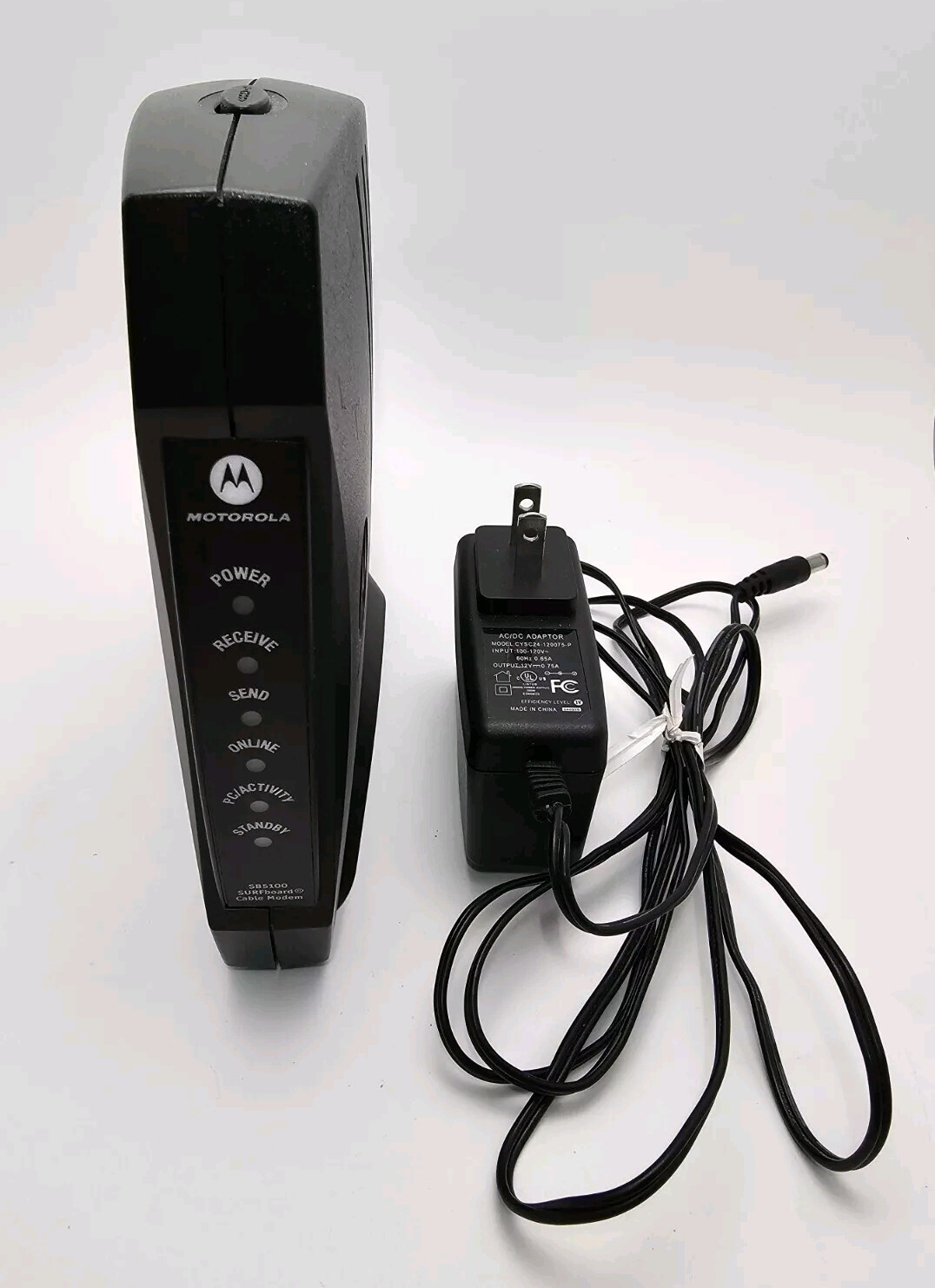 Motorola SB5100 SURFboard Cable Modem With AC Adapter- WORKS!