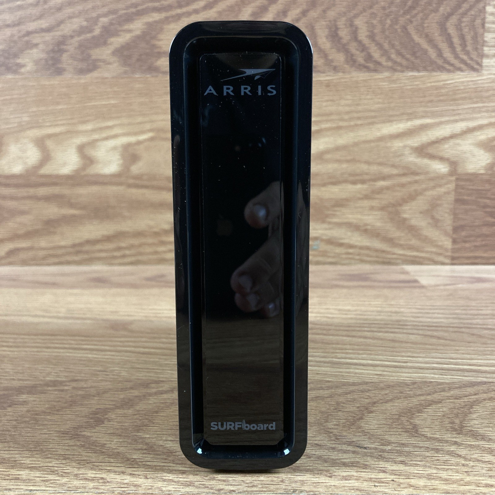ARRIS SURFboard SBG10 DOCSIS 3.0 Cable Modem & AC1600 Dual Band Wi-Fi Router