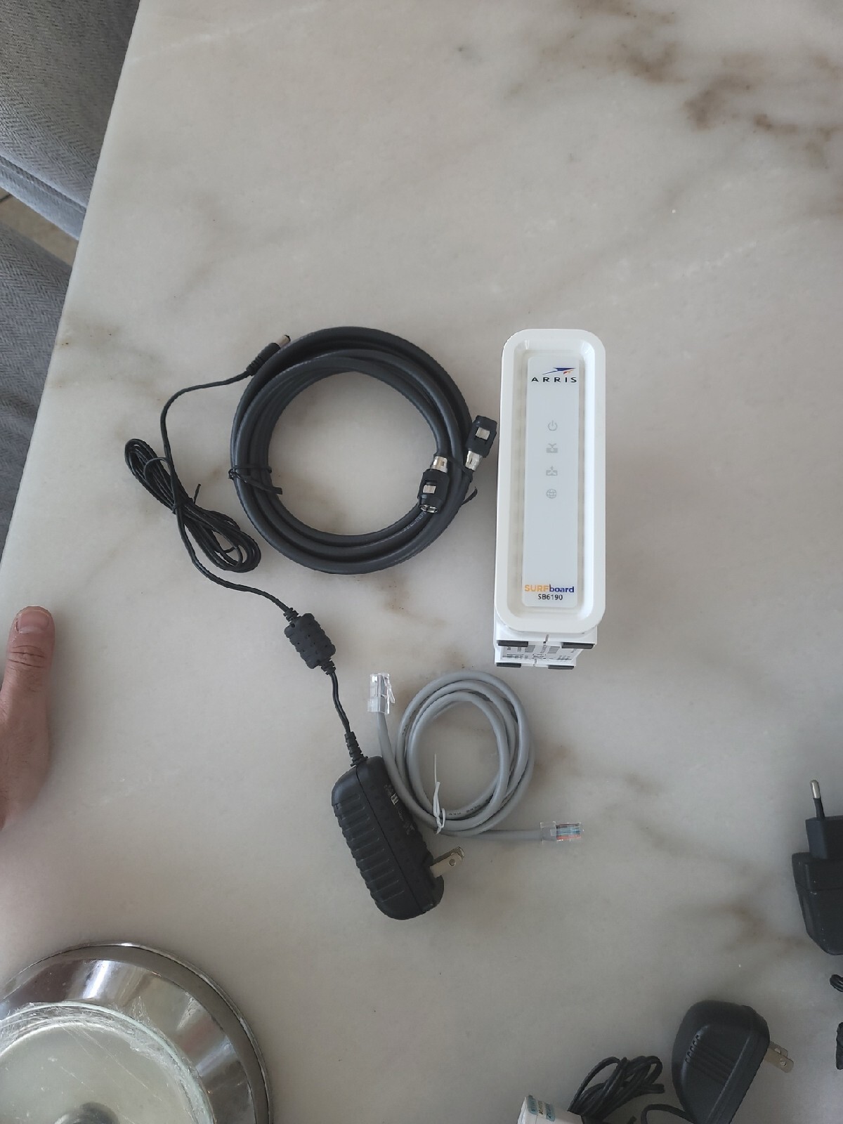 ARRIS Surfboard SB6190 Docsis 3.0 Cable Modem With Coaxial Cable & Splitter